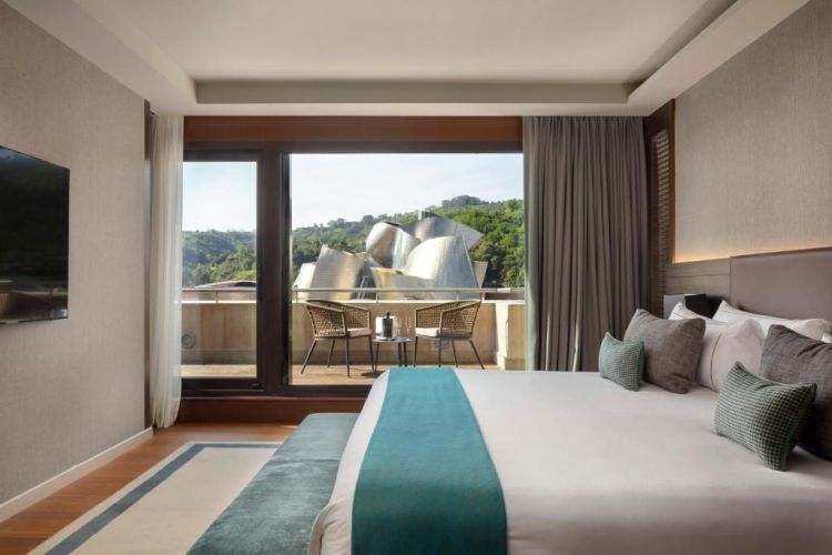 Chambre Hôtel vue sur le Guggemheim à Bilbao 